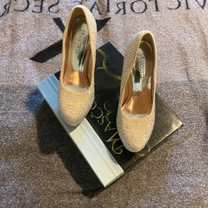 Mascotte rhinestone nude platform pump / heel